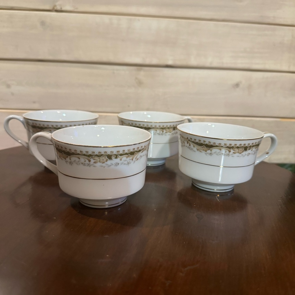 Signature Collection Select Queen Anne Fine China Set Of 4